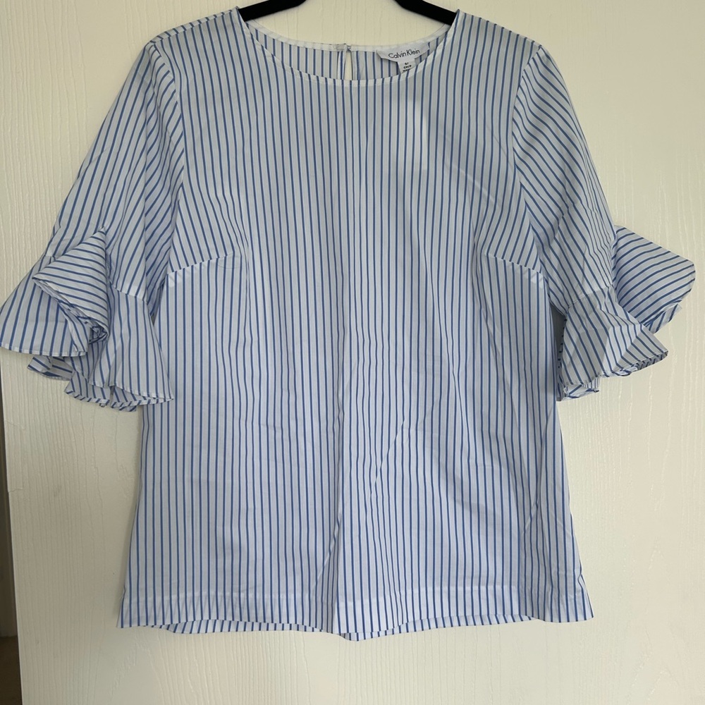 NWT Calvin Klein Blue and White Ruffled 3/4 Sleeve Top